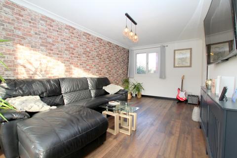 3 bedroom end of terrace house to rent, Lovell Path, Ifield, Crawley, West Sussex. RH11 0RH