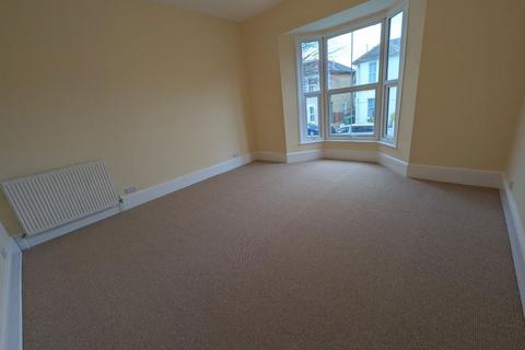 2 bedroom apartment to rent, Station Ave, Sandown, Isle of Wight