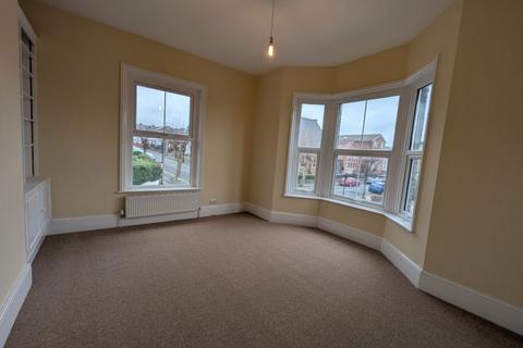 2 bedroom apartment to rent, Station Ave, Sandown, Isle of Wight