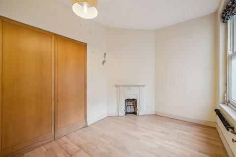 3 bedroom flat for sale, Beaufort Street, London, SW3