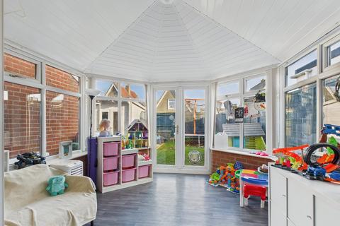 3 bedroom detached house for sale, Sandringham Drive, Downham Market PE38
