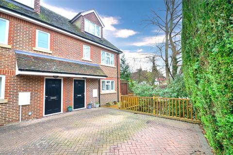 3 bedroom semi-detached house for sale - East Grinstead, West Sussex, RH19