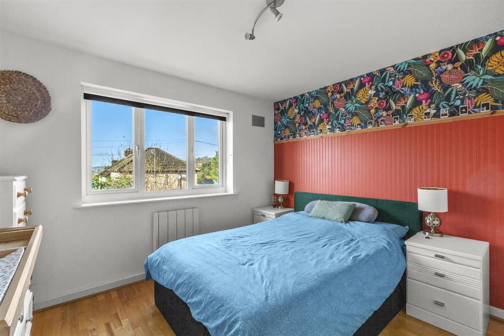 12 Ives House, Ercolani Ave, HP13 7 FZ-6.jpg