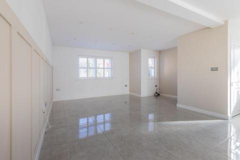 3 bedroom detached house for sale, Ty'r Winch Road, Cardiff CF3