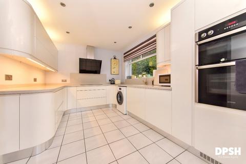 2 bedroom detached bungalow for sale, Pudsey Road, Leeds