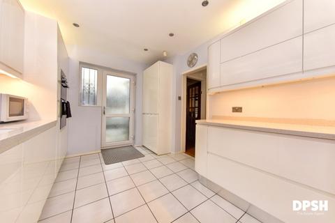 2 bedroom detached bungalow for sale, Pudsey Road, Leeds