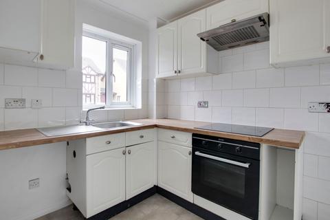 1 bedroom property to rent, Lindisfarne Close, St. Neots PE19