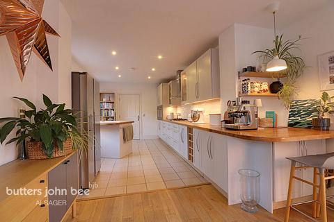 undefined, Lawton Hall Drive, Church Lawton