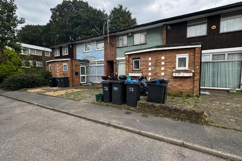 3 bedroom terraced house for sale, Lawdons Gardens, Croydon CR0