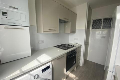 1 bedroom flat to rent - The Grove, Isleworth TW7