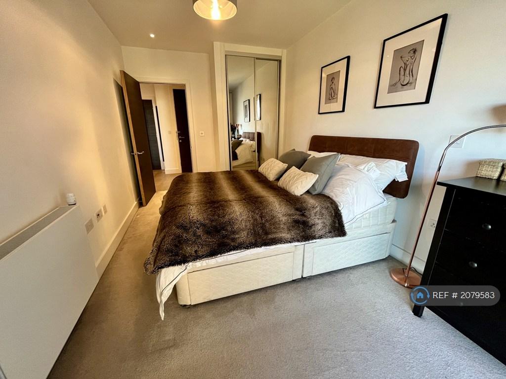 Spacious With Inbuilt Wardrobe