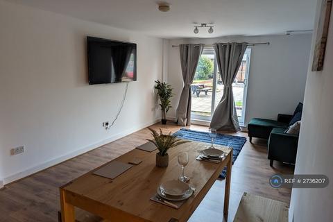 2 bedroom flat to rent, Tower Court, Newcastle-Under-Lyme, ST5