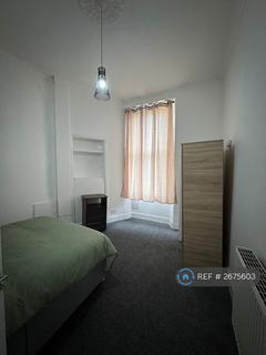 1 bedroom in a flat share to rent, Allison Street, Glasgow, G42