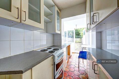 undefined, Oaklea Passage, Kingston Upon Thames, KT1