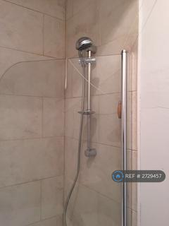 1 bedroom flat to rent, North Avenue, Southend-On-Sea, SS2
