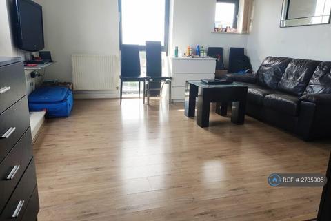 1 bedroom flat to rent, Gateway Court, Ilford, IG2