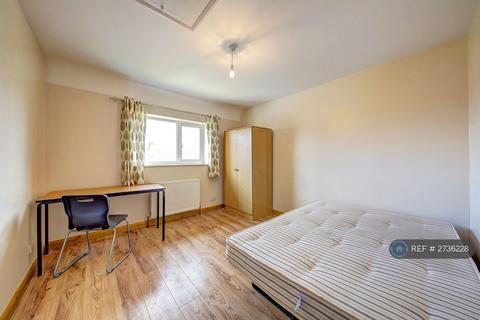 undefined, Addison Gardens, Kingston Upon Thames, KT5