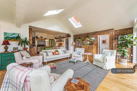 undefined, Andover Road, Newbury, RG14