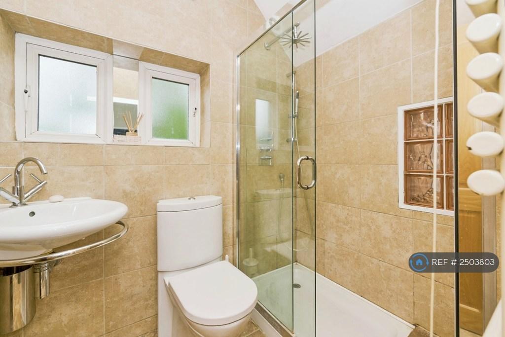 Bathroom, 1st Floor