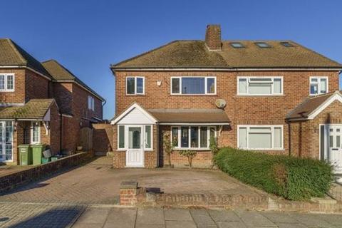 4 bedroom house to rent, Chelsfield , Orpington , Kent