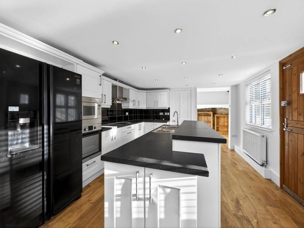 Kitchen (4)