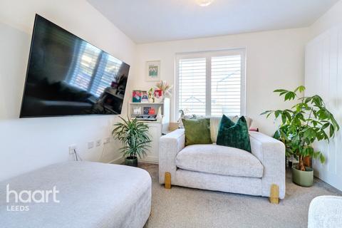 3 bedroom detached house for sale, Ramble Crescent, Leeds