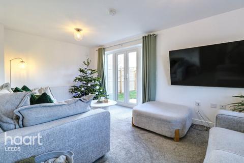 3 bedroom detached house for sale, Ramble Crescent, Leeds