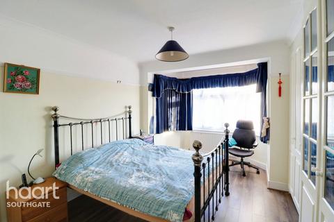 4 bedroom end of terrace house for sale, Arlington Road, London