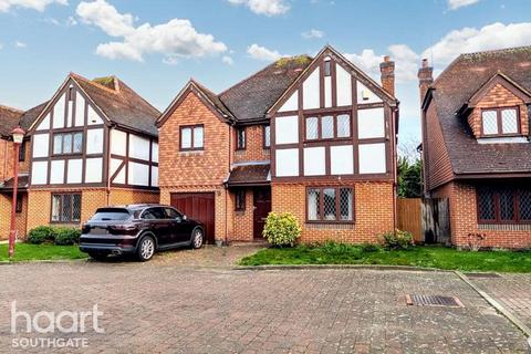 5 bedroom detached house for sale, Ridgemead Close, London