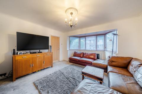undefined, Maple Close, Mitcham CR4