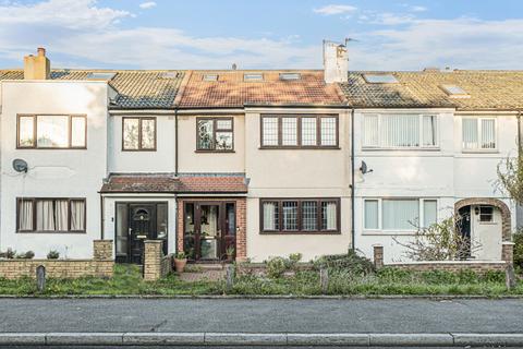 Commonside East, Mitcham CR4