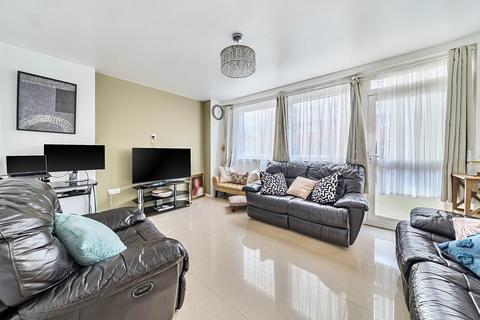 3 bedroom apartment for sale, Haslemere Avenue, Mitcham CR4