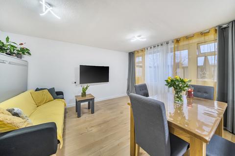 1 bedroom apartment for sale, Gale Close, Mitcham CR4