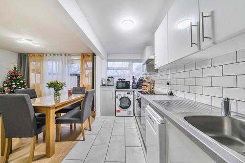 1 bedroom apartment for sale, Gale Close, Mitcham CR4
