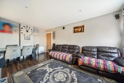 2 bedroom apartment for sale, Talbot Close, Mitcham CR4