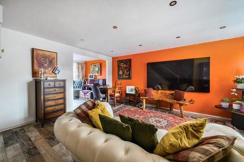 undefined, Wilkins Close, Mitcham CR4