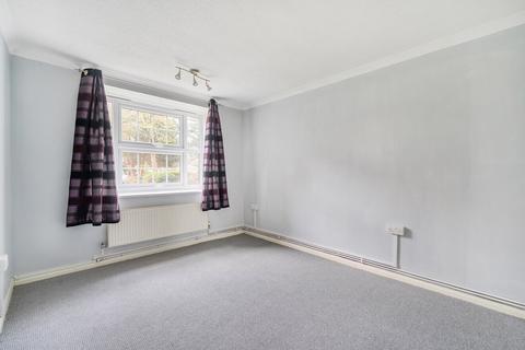 undefined, London Road, Mitcham CR4