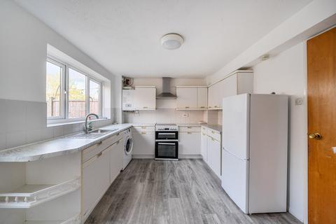3 bedroom terraced house for sale, Spring Grove, Mitcham CR4