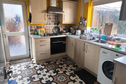 undefined, 3 Bedroom Semi-detached house
