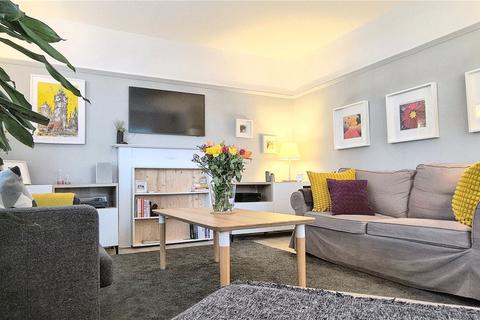 3 bedroom end of terrace house for sale, Well Hall Road, London SE9