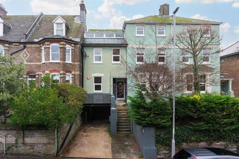 7 bedroom terraced house for sale, Icen Way, Dorchester