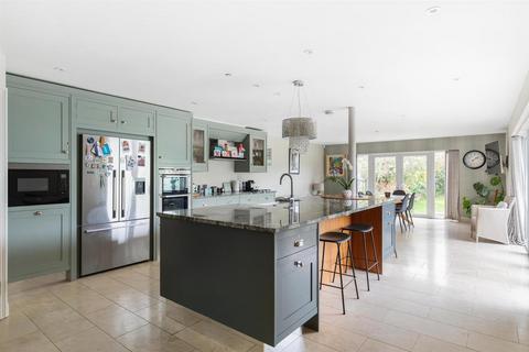 7 bedroom terraced house for sale, Icen Way, Dorchester
