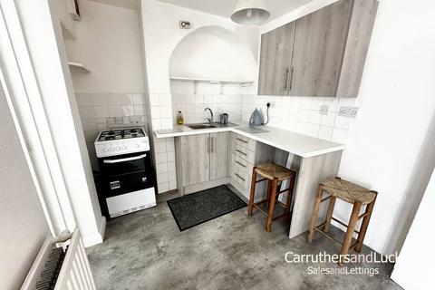 1 bedroom flat to rent, South Road, Newhaven, BN9 9QJ