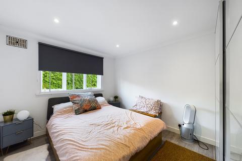 1 bedroom flat for sale, Knaves Hollow, Wooburn Moor, High Wycombe, Buckinghamshire, HP10 0PB