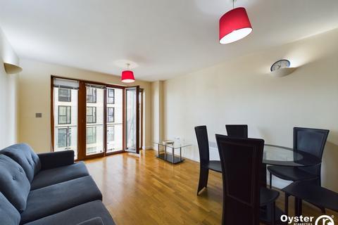 2 bedroom apartment to rent, Ilford Hill, Icon Building, IG1