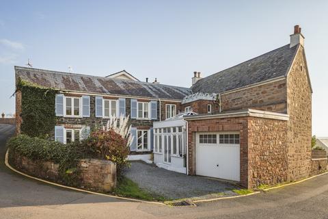 5 bedroom detached house for sale, Le Mont Cambrai, St. Lawrence, Jersey