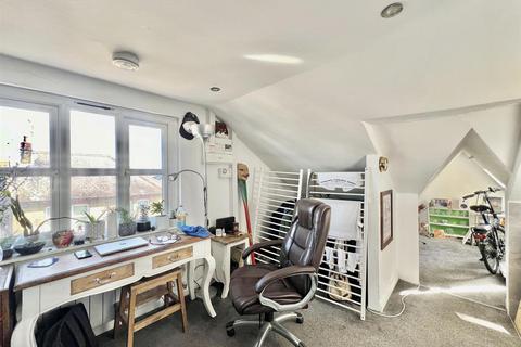 undefined, Ramuz Drive, Westcliff-on-Sea