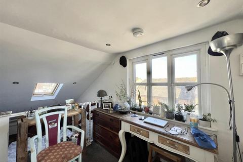 undefined, Ramuz Drive, Westcliff-on-Sea