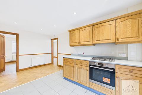 2 bedroom flat to rent, Rope Walk, Garstang, PR3