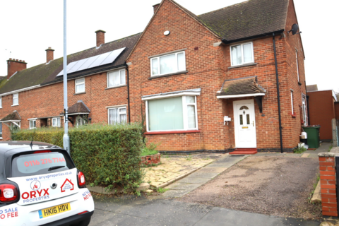 4 bedroom semi-detached house to rent - Davenport Avenue, Oadby LE2